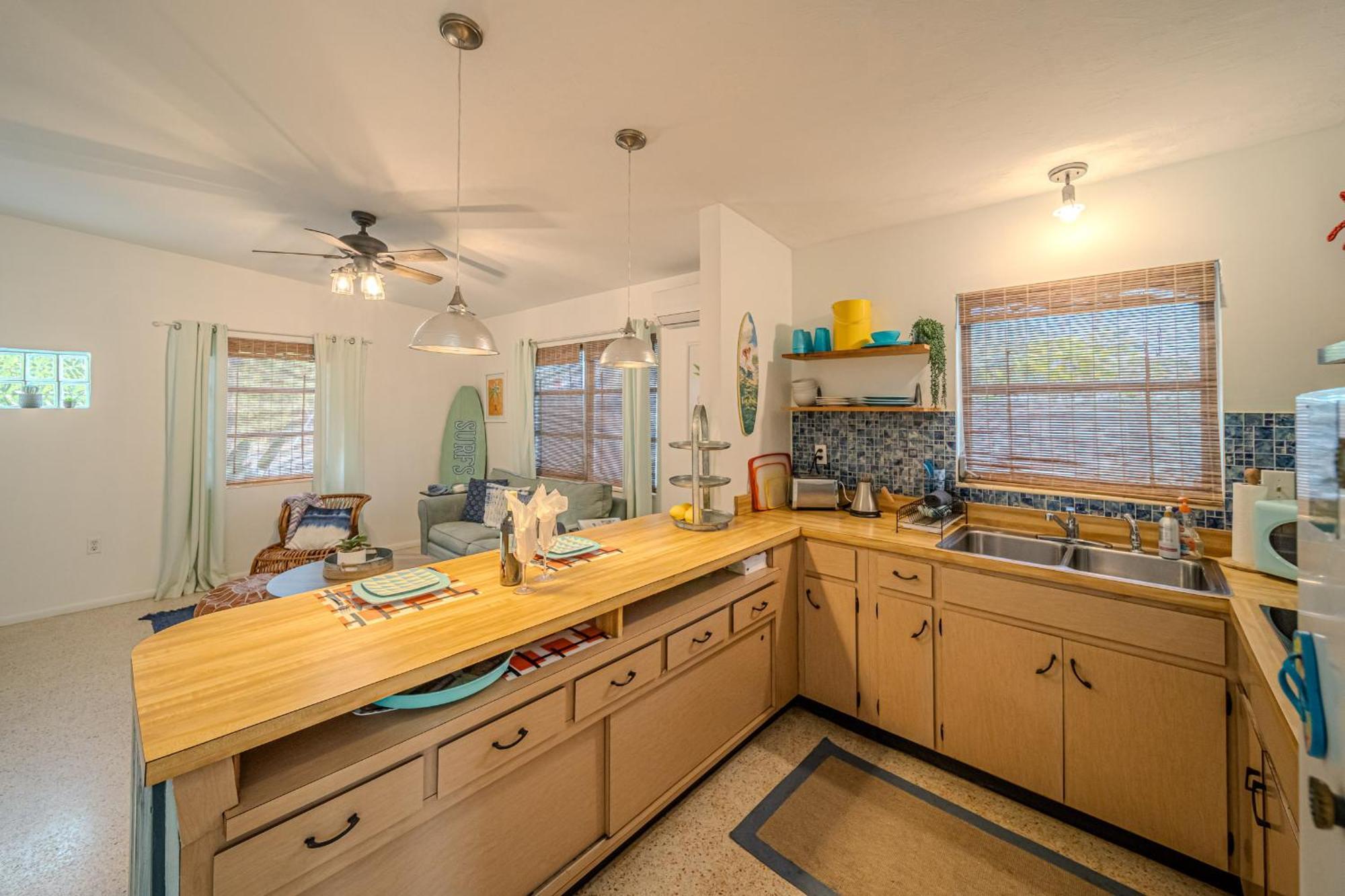 Fantastic Island House 1 Mile To The Beach With Heated Pool Sarasota megye Kültér fotó