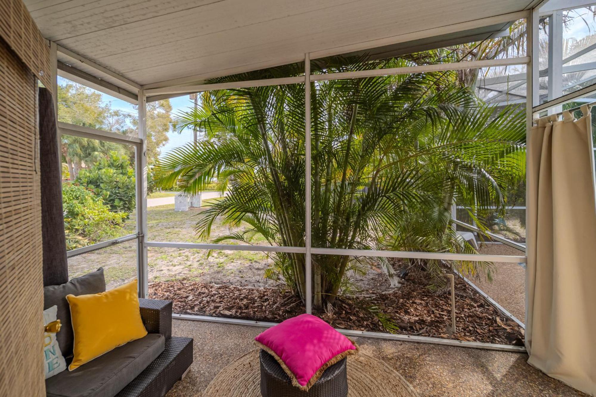 Fantastic Island House 1 Mile To The Beach With Heated Pool Sarasota megye Kültér fotó